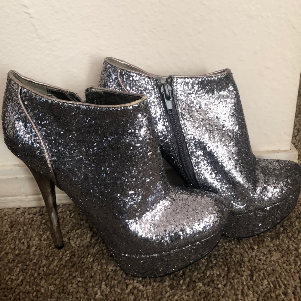 Shoes!!!! - Picture 1 of 2